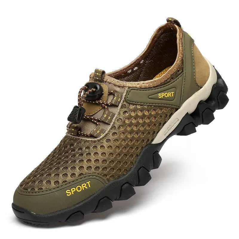 Orthopedic hiking shoes with quick-drying 