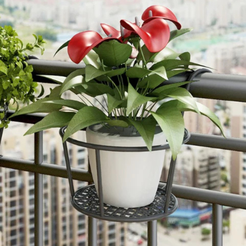 Suspended support for flower pots 